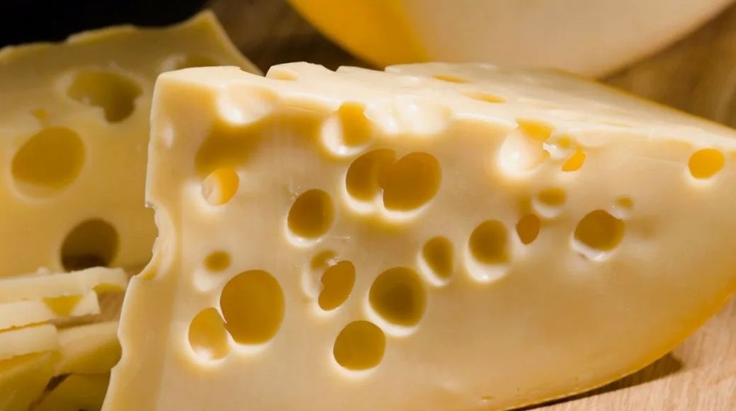 Как выбрать натуральный сыр: советы и хитрости