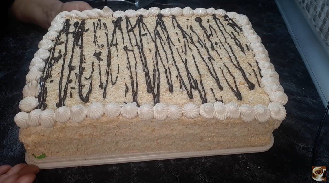 Без масла за 30 минут: потрясающий торт для вашего стола