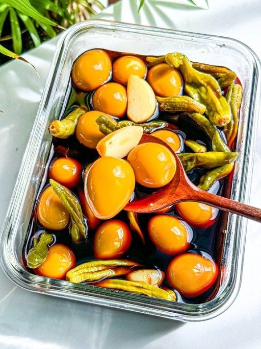 Как приготовить восхитительные тушёные перепелиные яйца