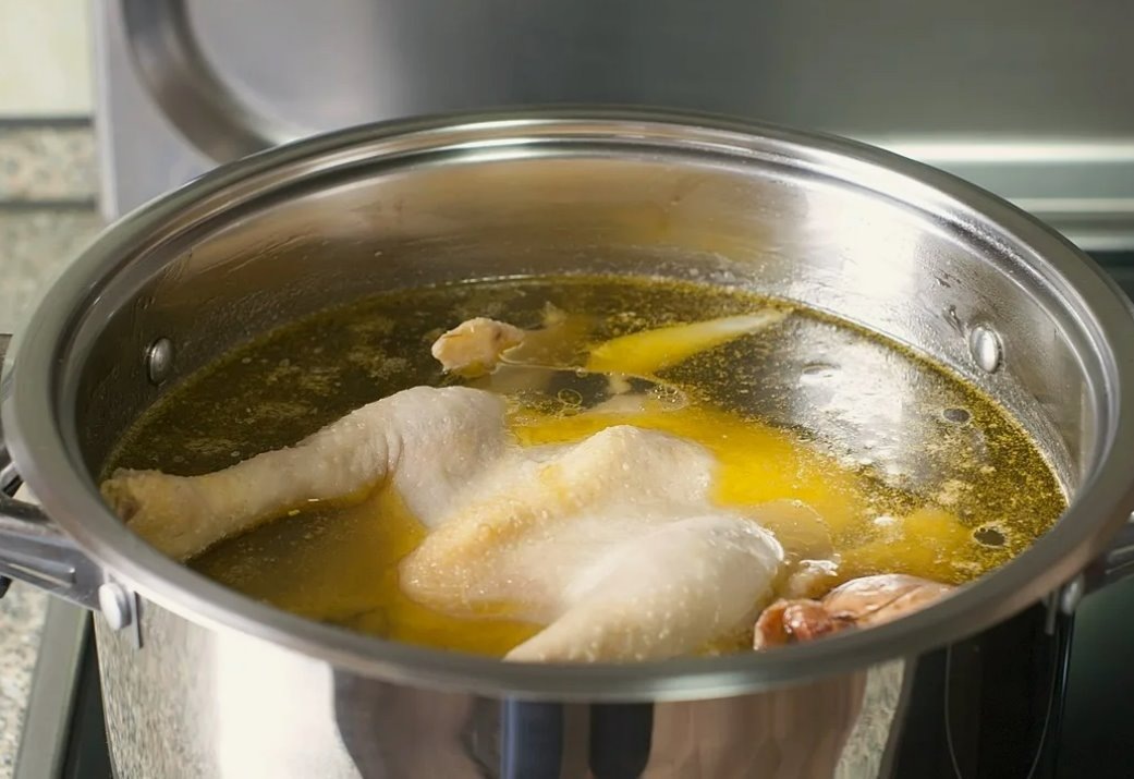 Тайны приготовления идеального куриного бульона