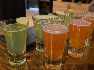 Как сохранить водный баланс во время праздников: советы эксперта