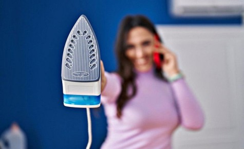 Как вернуть утюгу вторую жизнь с помощью простой смеси соли и бумаги