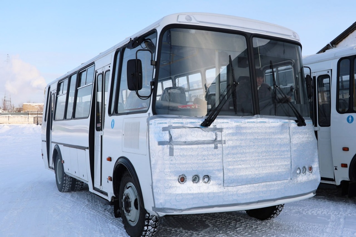 В Ленск поступили новые автобусы: обновление городской инфраструктуры