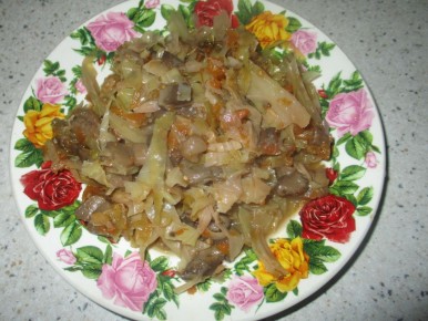 Тушеная капуста с грибами: вкусное и полезное сочетание