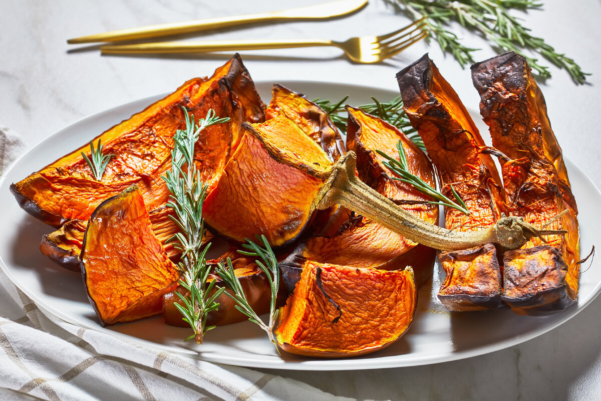 Тыквенные дольки с сырной корочкой