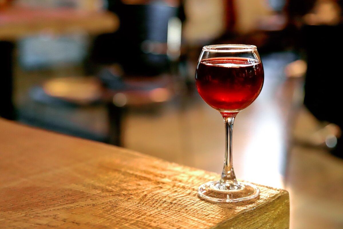 Изысканный напиток: Вишня на бурбоне