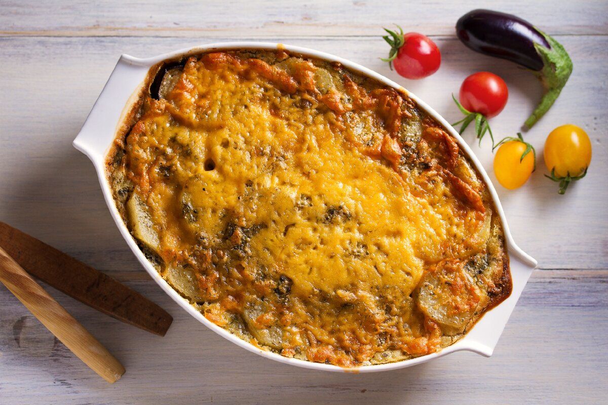 Ароматные куриные грудки с баклажанами: идеальное угощение для праздника