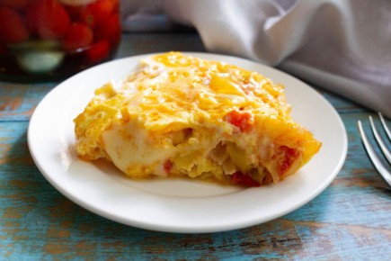 Пышный омлет с овощами и сыром: новый взгляд на завтрак