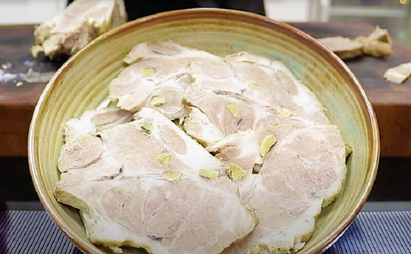 Как легко приготовить ароматную буженину без духовки