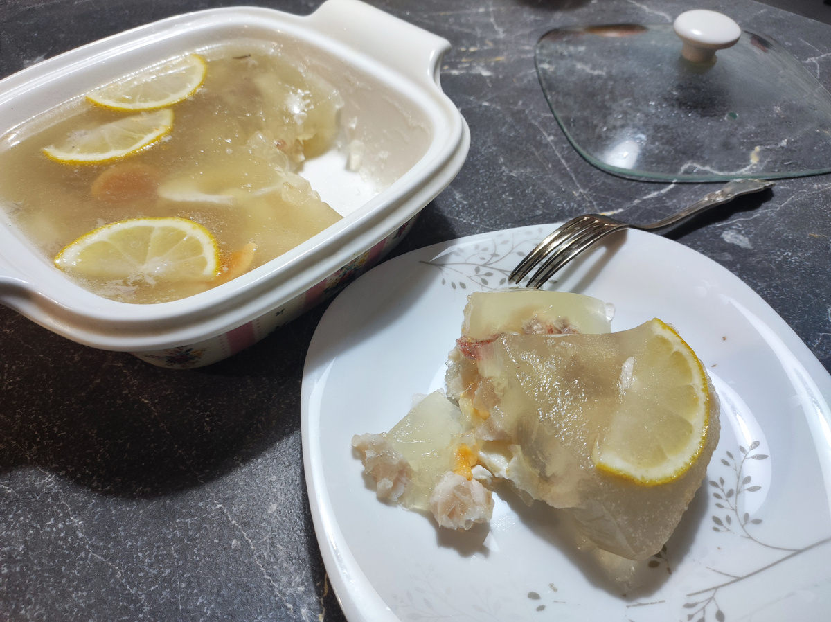 Как приготовить заливную рыбу: шаг за шагом к кулинарному шедевру