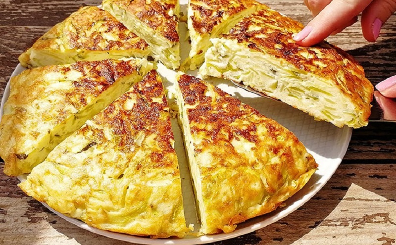 Кабачковый пирог, который удивит вас на сковороде