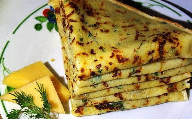 Нежные сырные блины с укропом: идеальный завтрак
