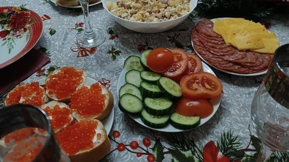 Как избежать лишних калорий на праздниках: практические советы для нижегородцев