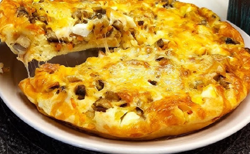 Легкая пицца на сковороде: итальянский вкус за 30 минут