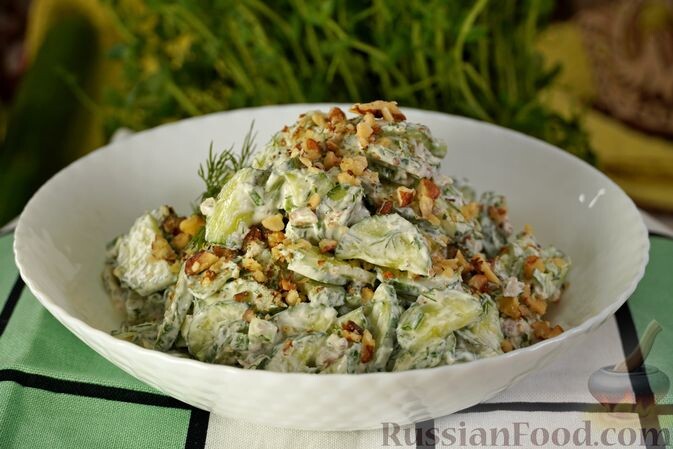 Легкость и сытность в салатах: топ-рецепты для любого стола