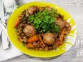 Тушеная чечевица с овощами и мясными шариками: рецепт, который нельзя пропустить