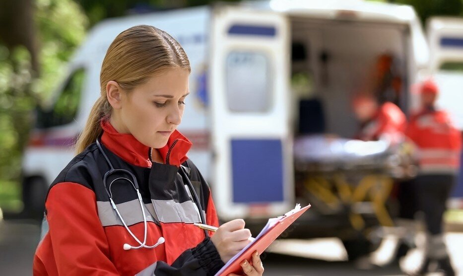 Мошенничество в кафетерии: как злоумышленница пыталась выбить 500 тысяч рублей за якобы отравление ребенка