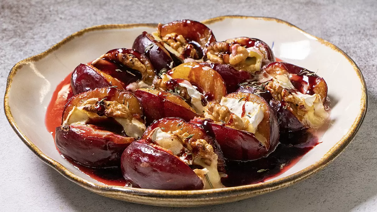 Запеченные сливы: новый взгляд на привычные закуски