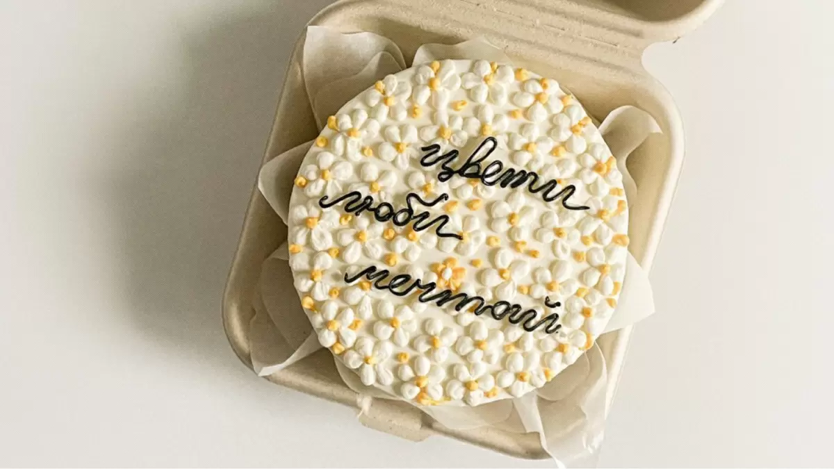 Креативные идеи для тортов к 8 Марта