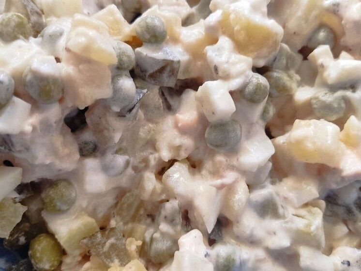 Полезный оливье: как сделать традиционный салат более здоровым и вкусным