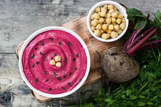 Свекольный хумус: яркий вкус и полезные свойства на вашей кухне